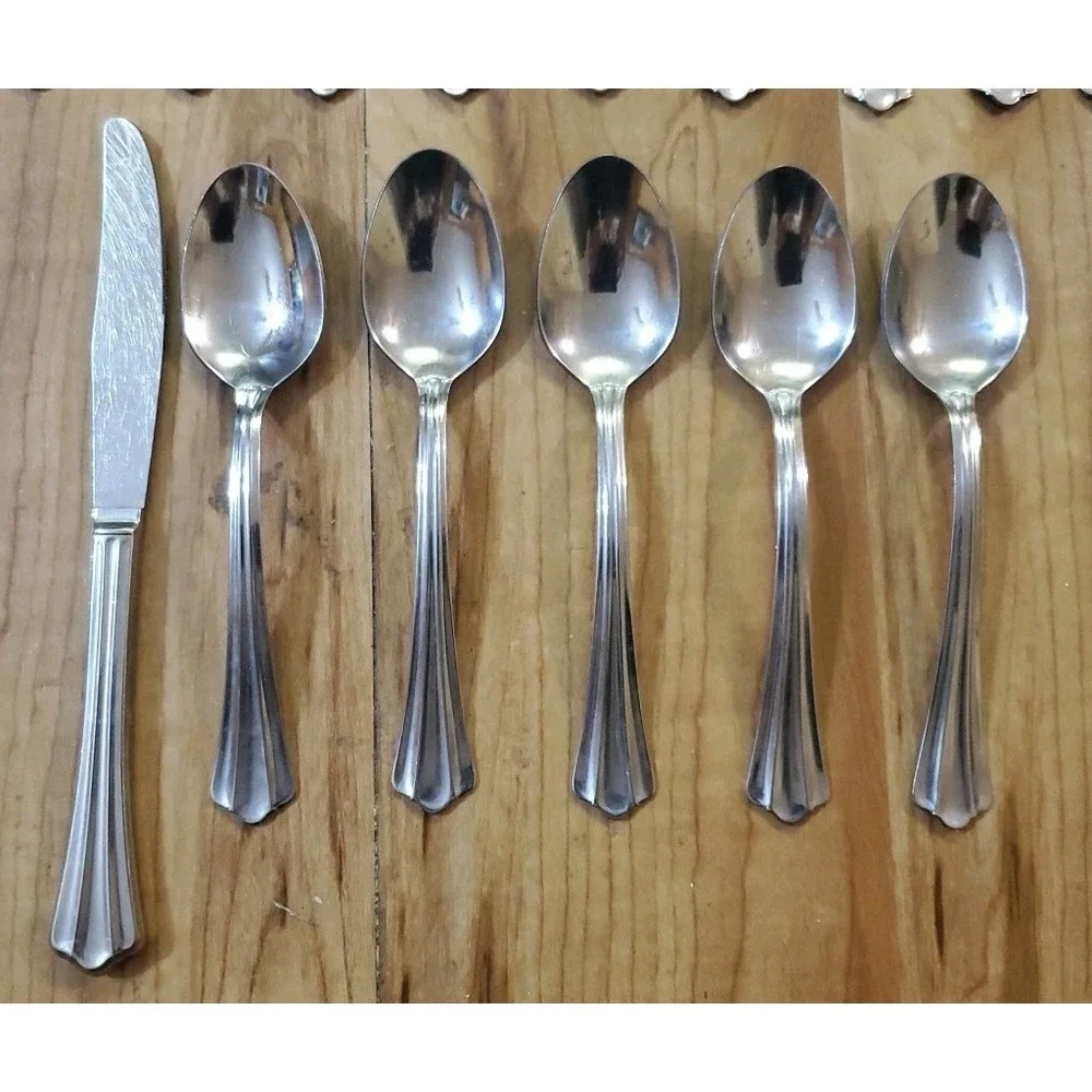 19 Pcs Oneida USA Kimbra Stainless Flatware Spoons Lot